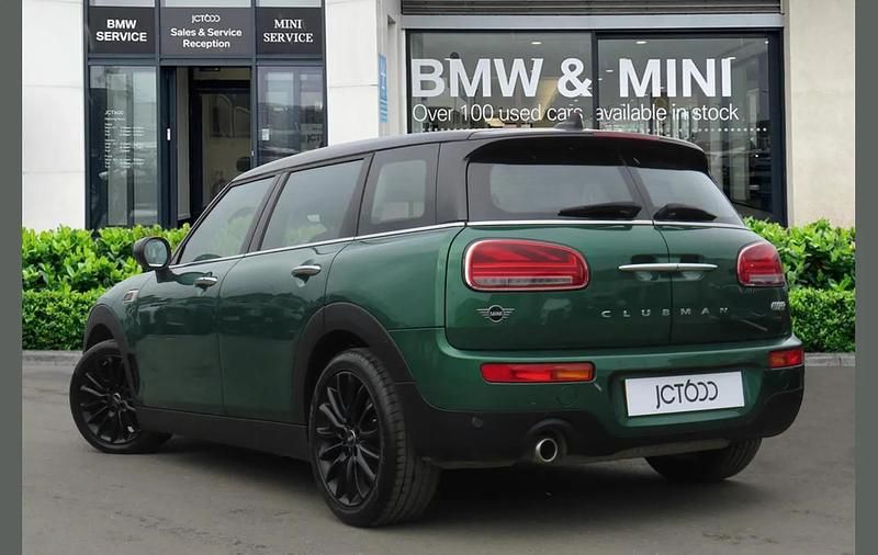 Used Mini Cooper Clubman Classic 134 HP (98 kW) 2022 Green Estate