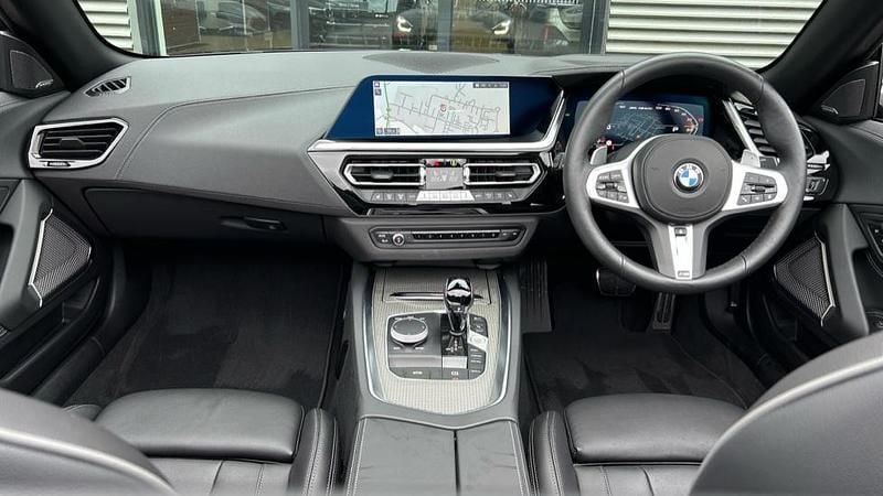 Used BMW Z4 M Sport 335 HP (246 kW) 2024 Purple Cabriolet