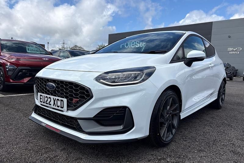 Used Ford Fiesta ST 200 HP (147 kW) 2022 White Hatchback