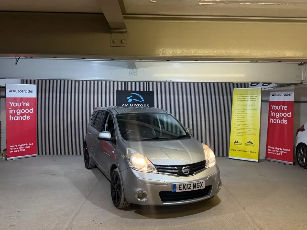 Used Nissan Note N-TEC 110 HP (80 kW) 2012 Silver Hatchback