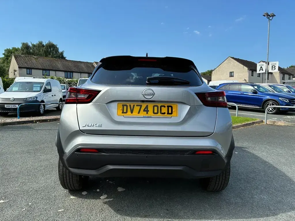 Used Nissan Juke N-Connecta 2024 Silver SUV