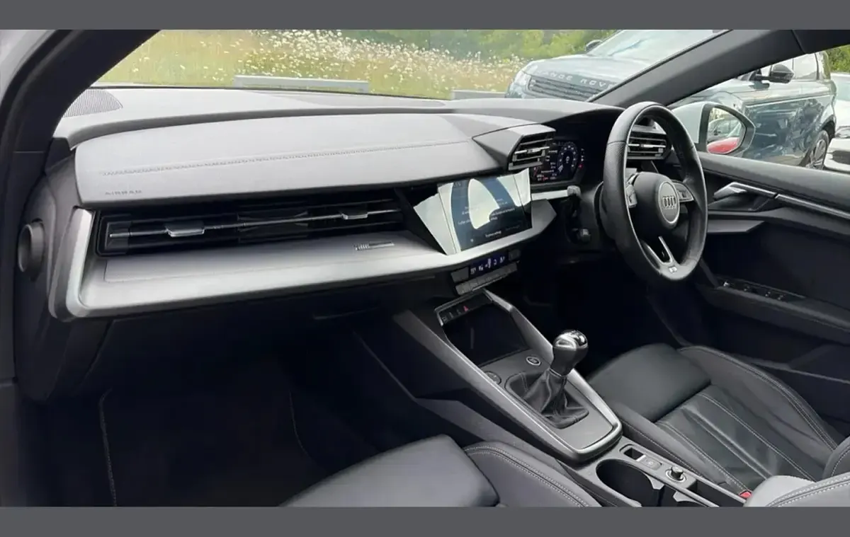 Used Audi A3 S-Line 147 HP (108 kW) 2023 White Sedan