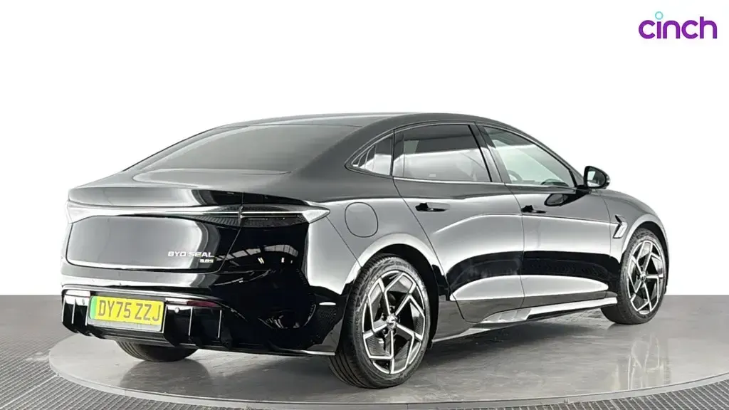 Used BYD Seal 389 kW (530 HP) 2025 Sedan