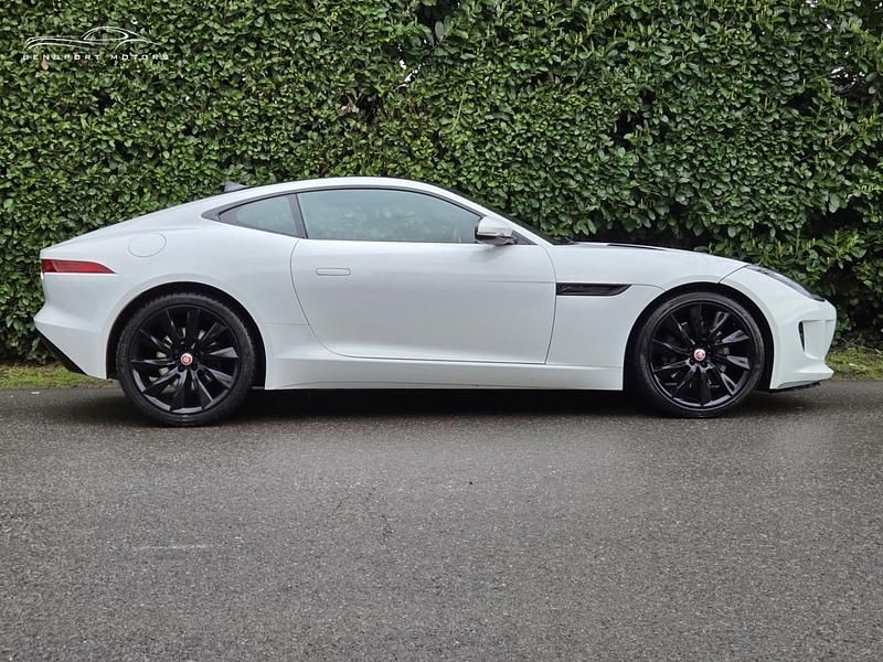Used Jaguar F-Type Supercharged 340 HP (250 kW) 2014 White Coupe