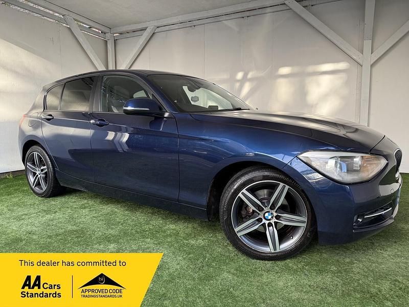 Blue Used 2015 BMW 118 Sport Line Hatchback | £5,195 (Fair price) - Image 1/4