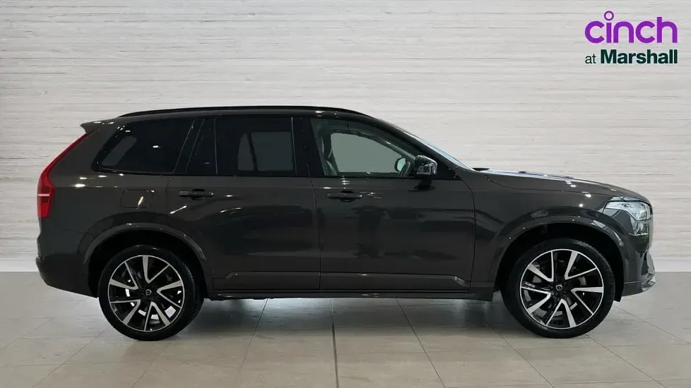 Used Volvo XC90 Plus 250 HP (183 kW) 2024 Grey SUV
