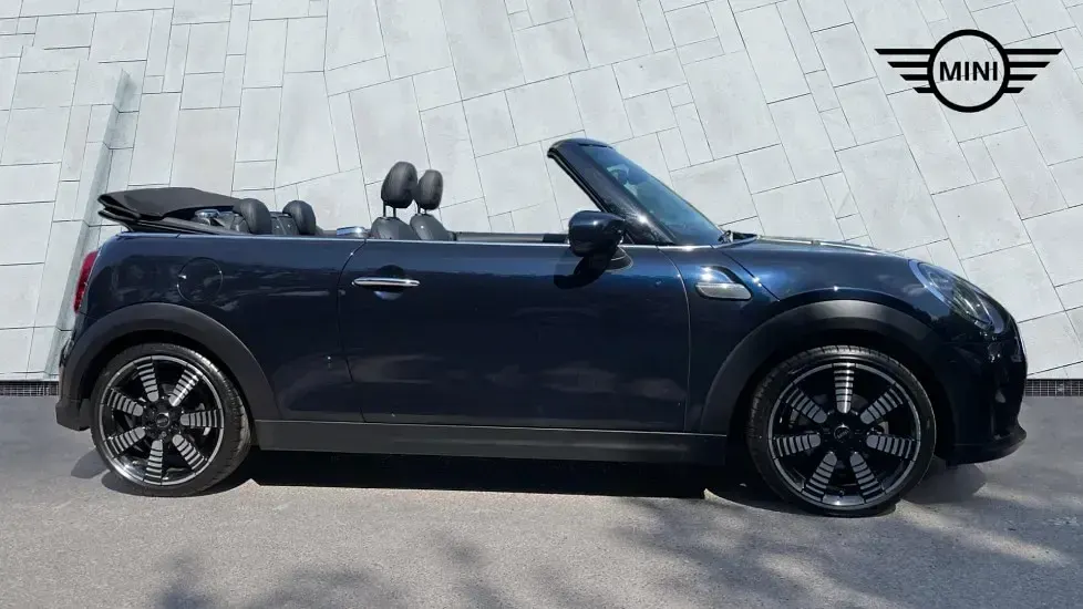 Used Mini Cooper Cabriolet Exclusive 134 HP (98 kW) 2022 Black Cabriolet