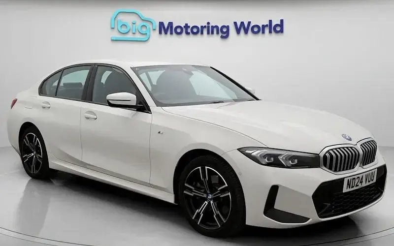 Usado BMW 330e M Sport 292 HP (214 kW) 2024 Sedan