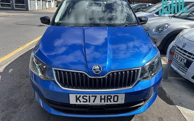 Begagnad Skoda Fabia Colour Edition 90 HK (66 kW) 2017 Blå Halvkombi