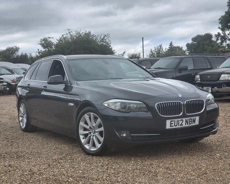 Grey Used 2012 BMW 520 Estate | £6,495 (Good price) - Image 1/4