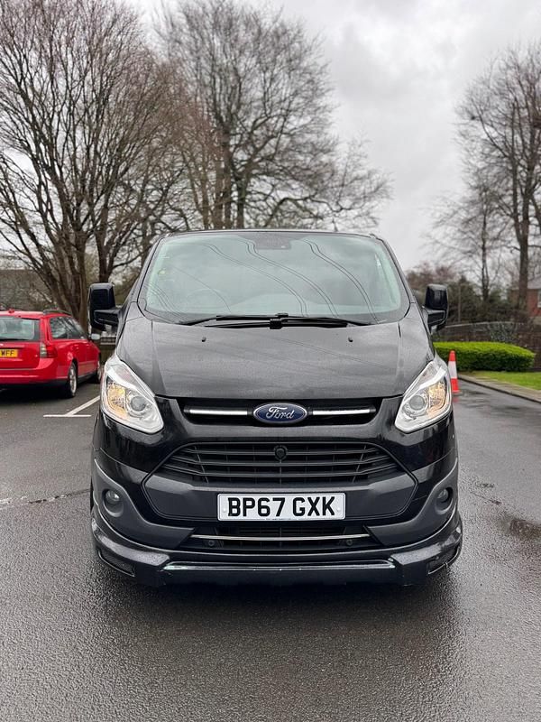 Used Ford Transit Custom Limited 130 HP (95 kW) 2018 Black Van
