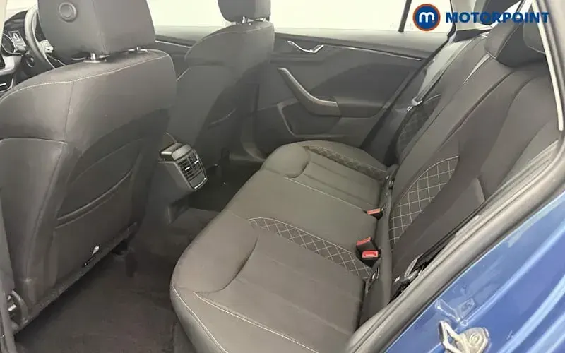 Used Skoda Kamiq SE 110 HP (80 kW) 2021 Blue SUV