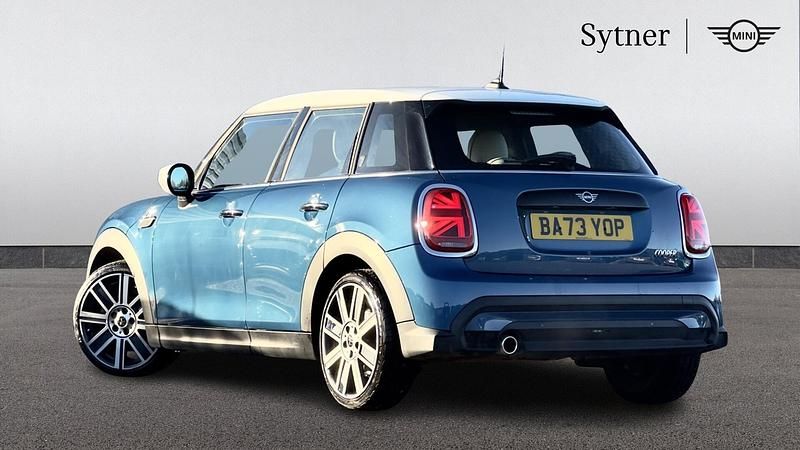 Used Mini Cooper Exclusive 134 HP (98 kW) 2023 Blue Hatchback