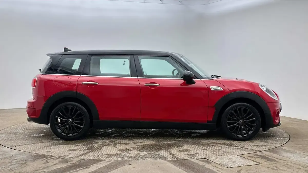 Used Mini Cooper S Clubman 2017 Red Estate