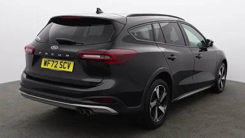Used Ford Focus Active 125 HP (91 kW) 2022 Black Estate