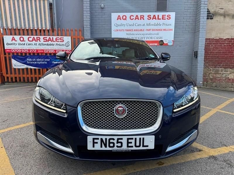 Second-hand Jaguar XF Luxury 200 CP (147 kW) 2015 Albastru Berlinǎ
