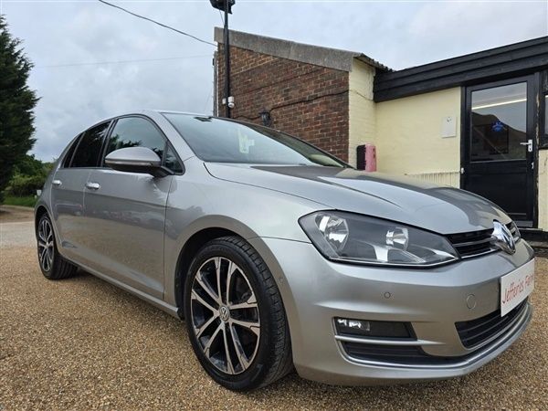 Silver Used 2016 VW Golf VII GT Hatchback | £8,990 (A bit pricey) - Image 1/1