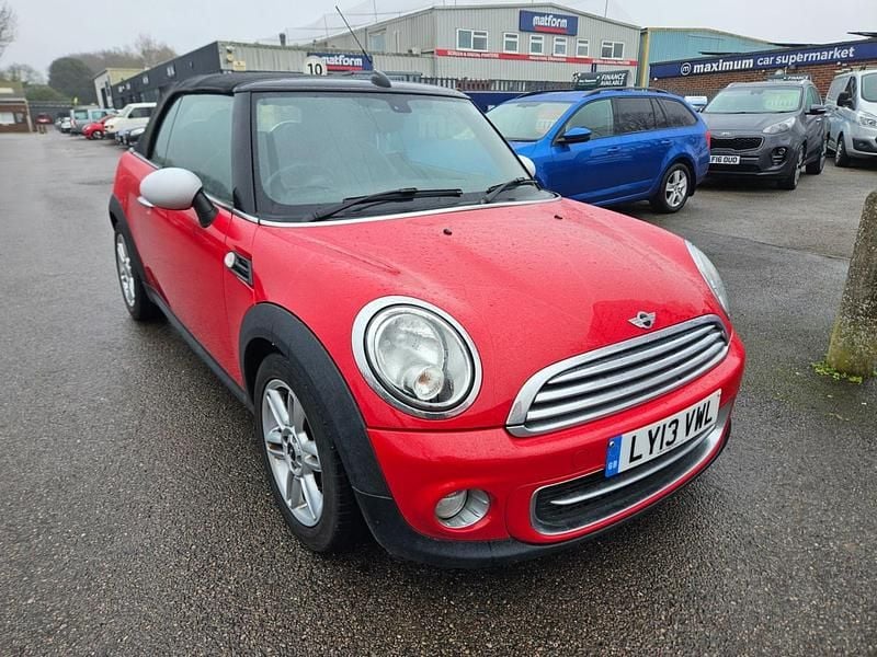 Używany Mini Cooper Cabriolet 122 KM (89 kW) 2013 Czerwony Kabriolet