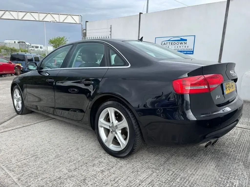 Used Audi A4 Design 143 HP (105 kW) 2014 Black Sedan