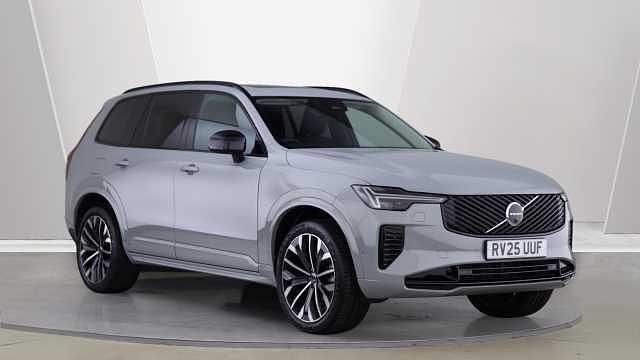 Used 2025 Volvo XC90 Plus SUV | £50,000 (Fair price) - Image 1/3