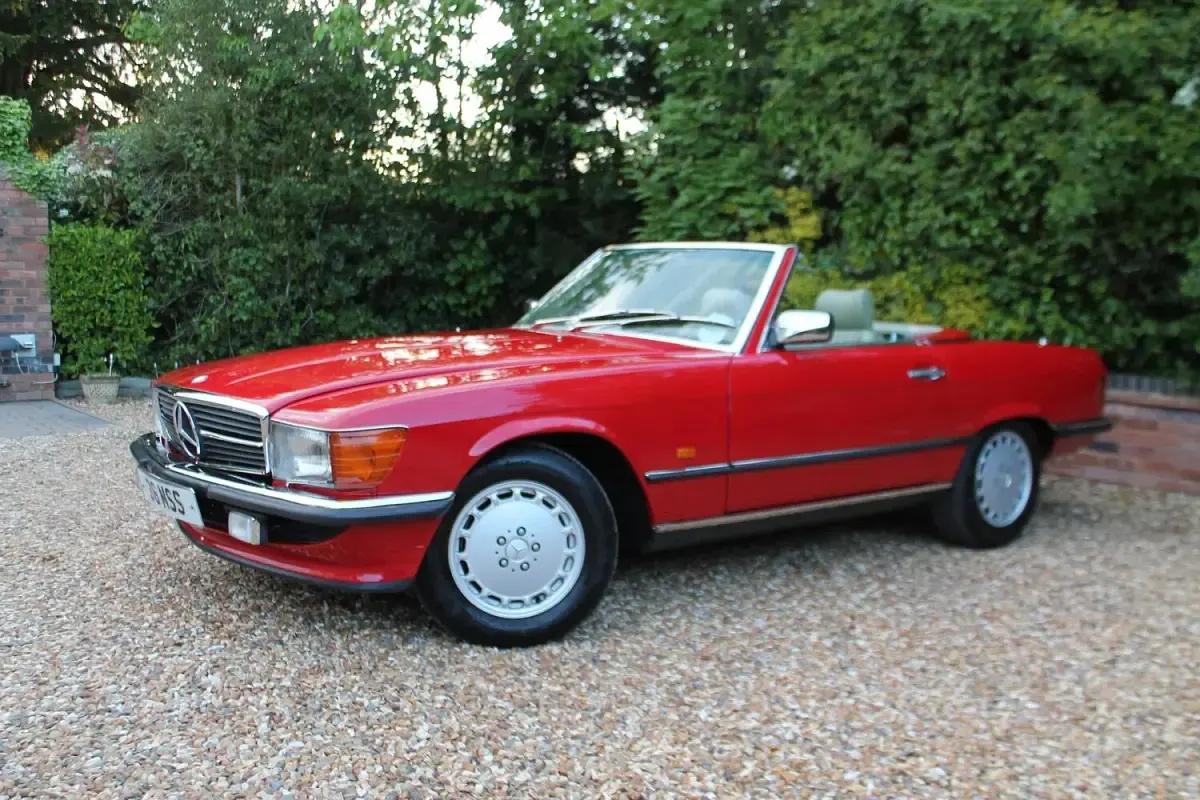 Used Mercedes SL300 1989 Red Cabriolet