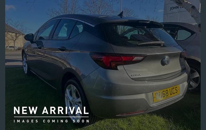 Used Vauxhall Astra SRi 147 HP (108 kW) 2018 Grey Hatchback