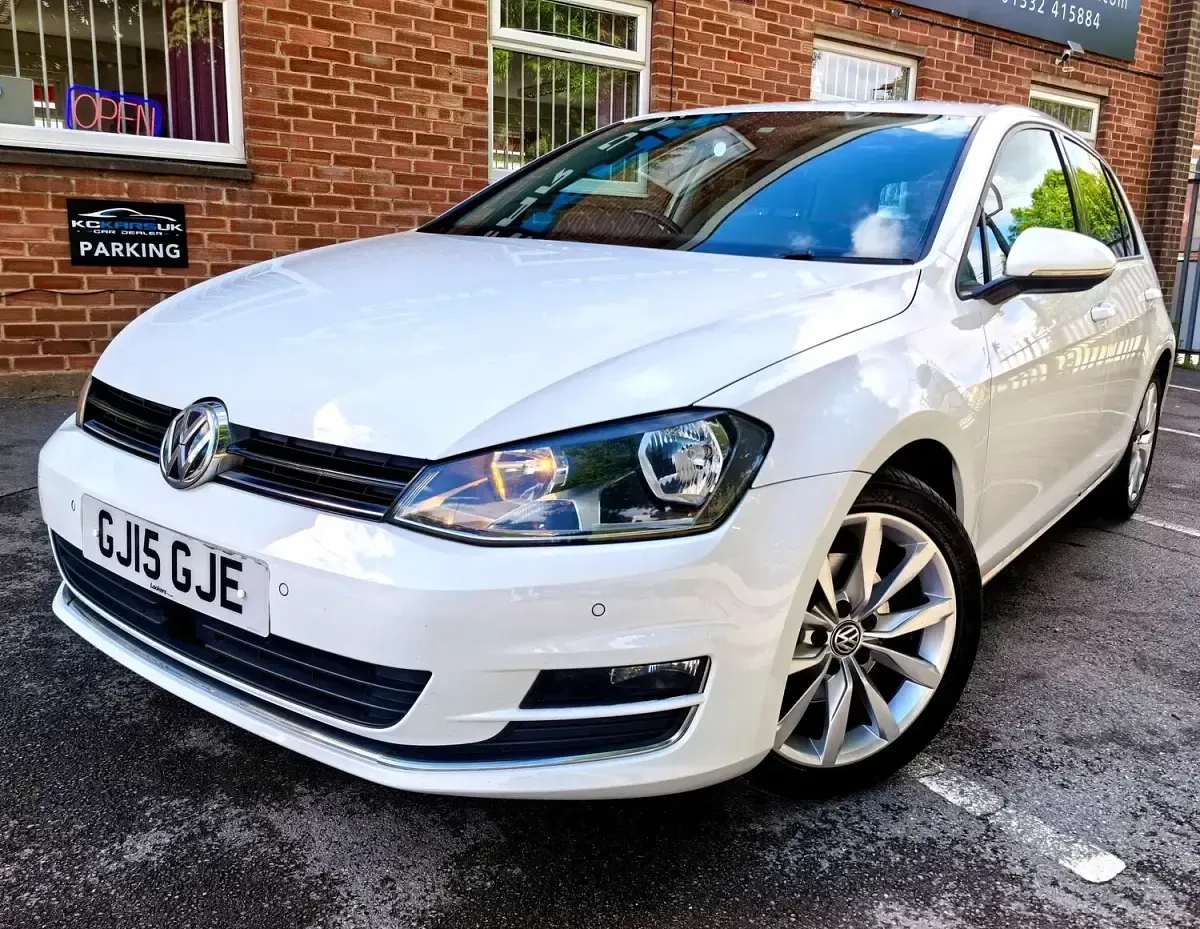 Used VW Golf VII GT 2015 White Hatchback