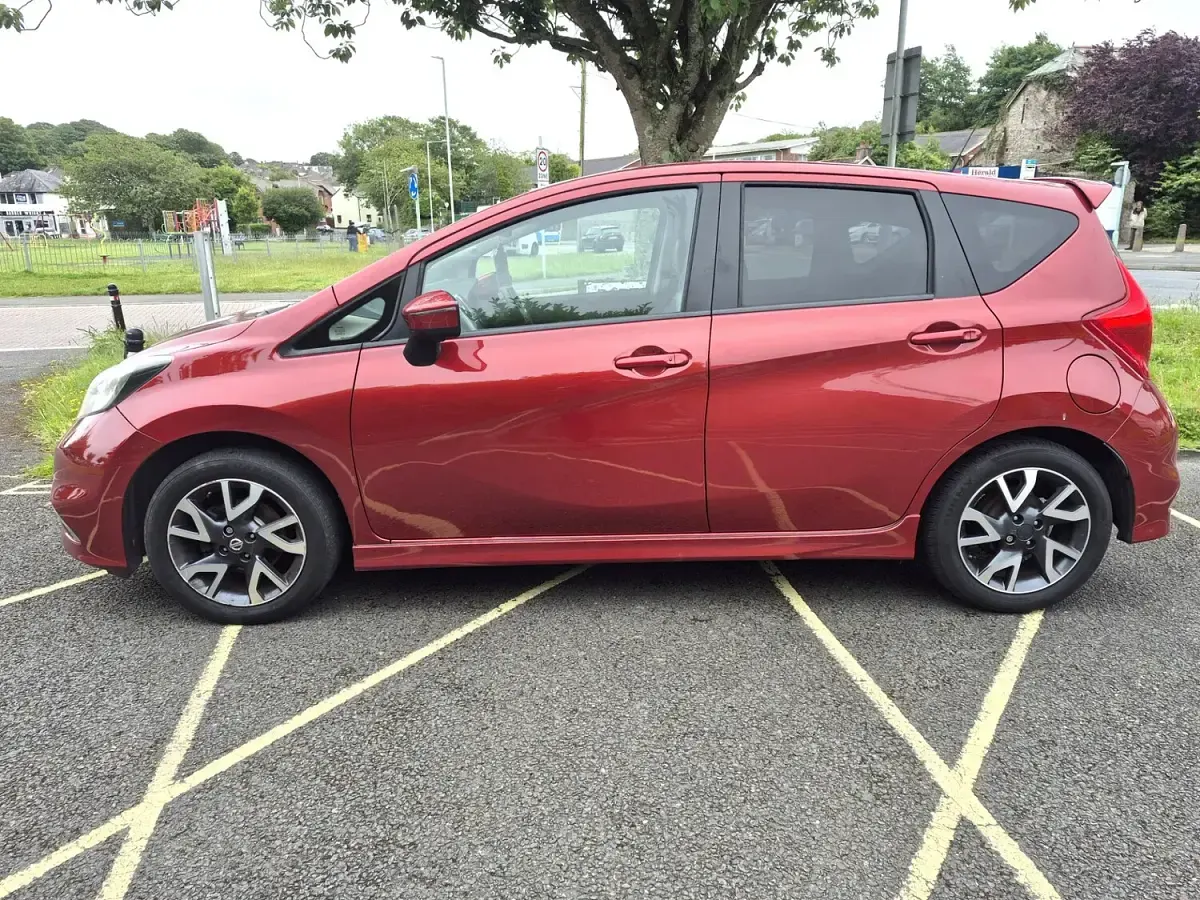 Used Nissan Note Pack 98 HP (72 kW) 2014 Red Hatchback