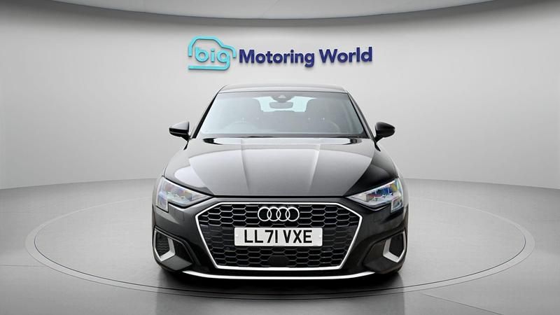 Used Audi A3 Sportback e-tron Sport 201 HP (147 kW) 2021 Hatchback