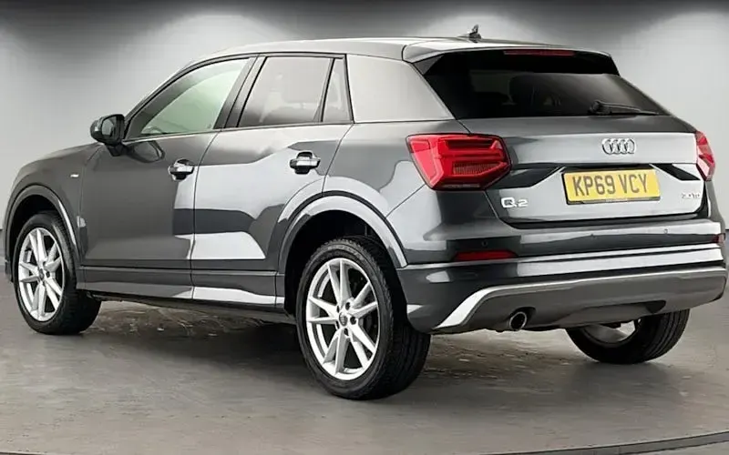 Used Audi Q2 S-Line 116 HP (85 kW) 2019 Daytona grey SUV