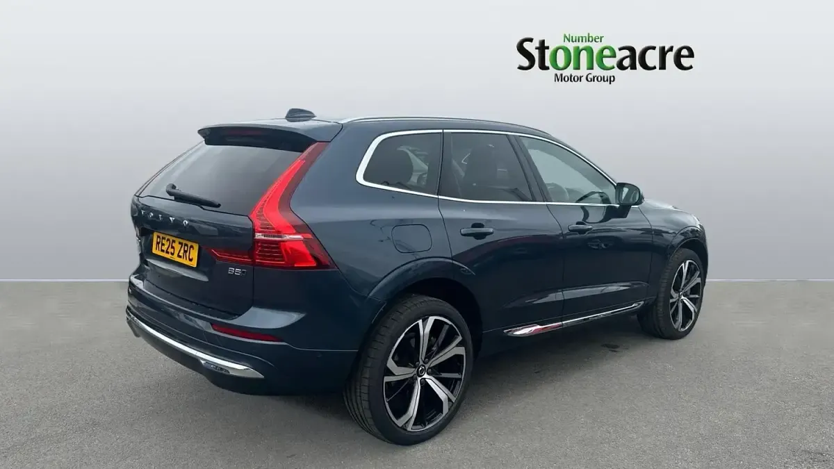 Used Volvo XC60 Ultra 250 HP (183 kW) 2025 Blue SUV