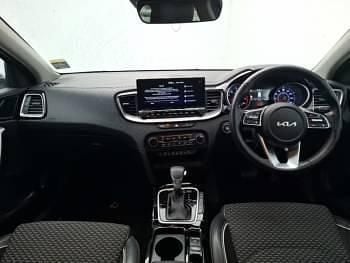 Image 3/4