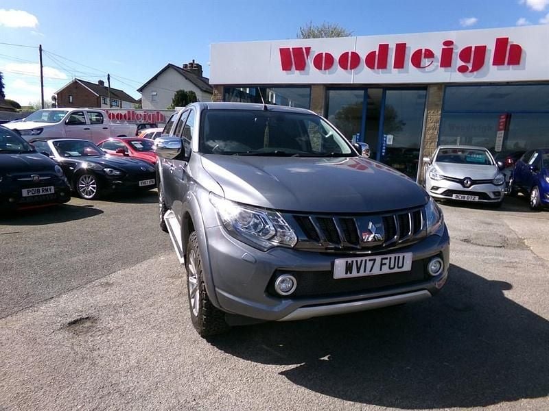 Second-hand Mitsubishi L200 2017 Gri Pickup
