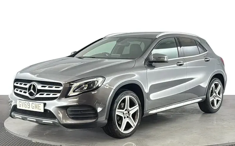 Used Mercedes GLA180 AMG line 122 HP (89 kW) 2020 SUV