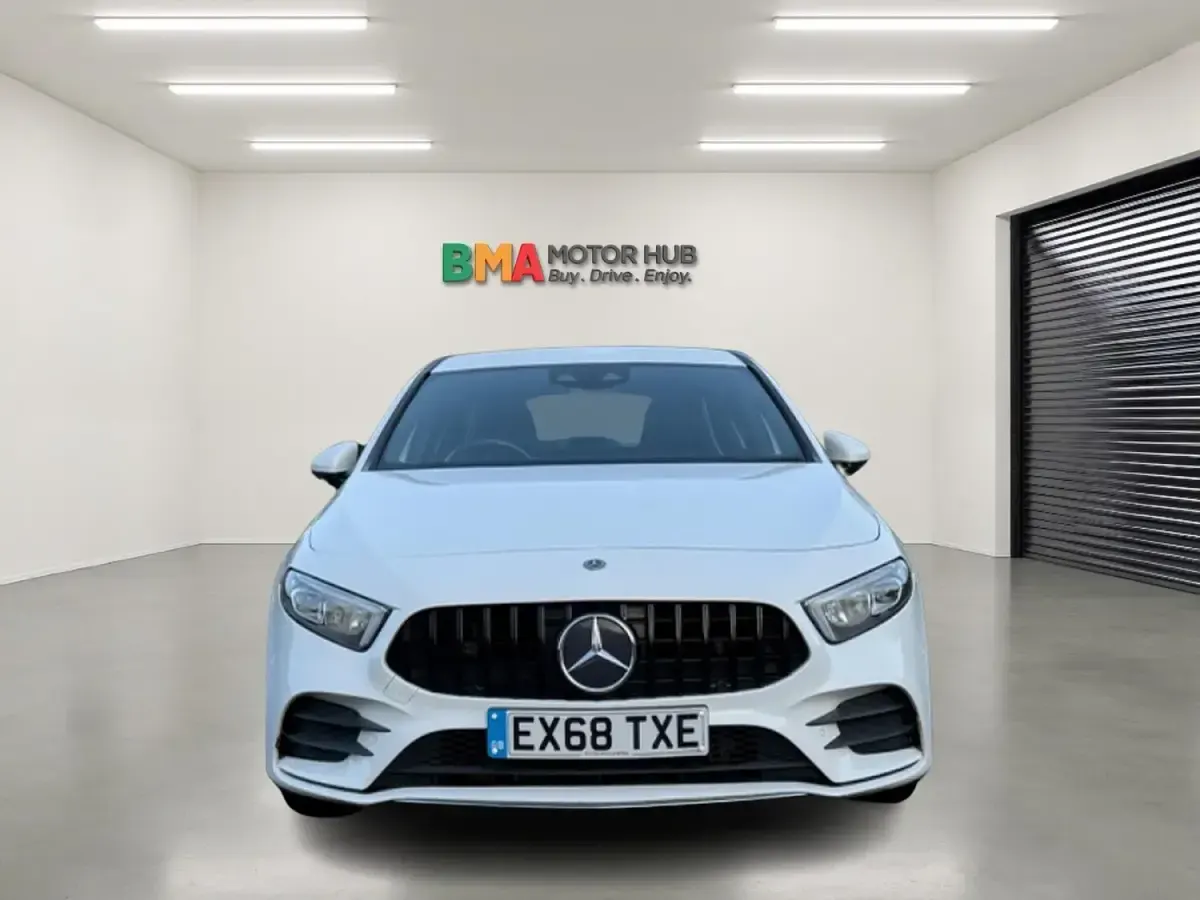 Used Mercedes A180 AMG line 2018 White Hatchback