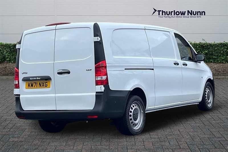 Used Mercedes Vito Progressive 163 HP (119 kW) 2021 White Van