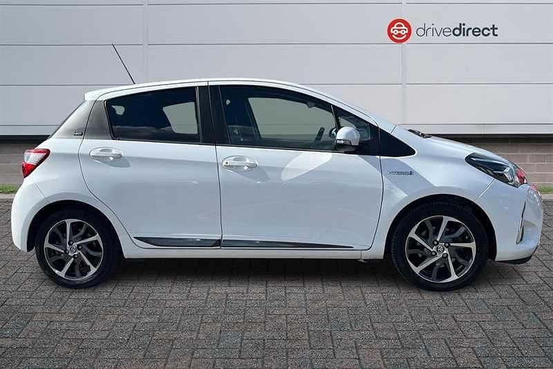 Used Toyota Yaris Hybrid 2020 White Hatchback