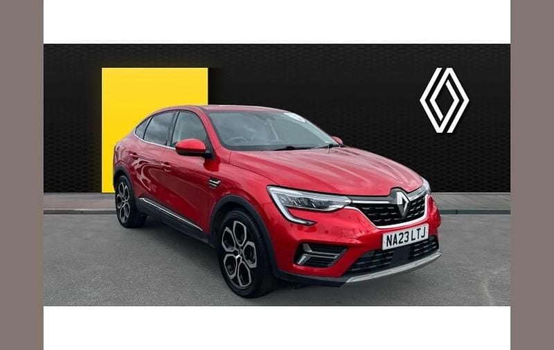 Used Renault Arkana Techno 142 HP (104 kW) 2023 Red SUV