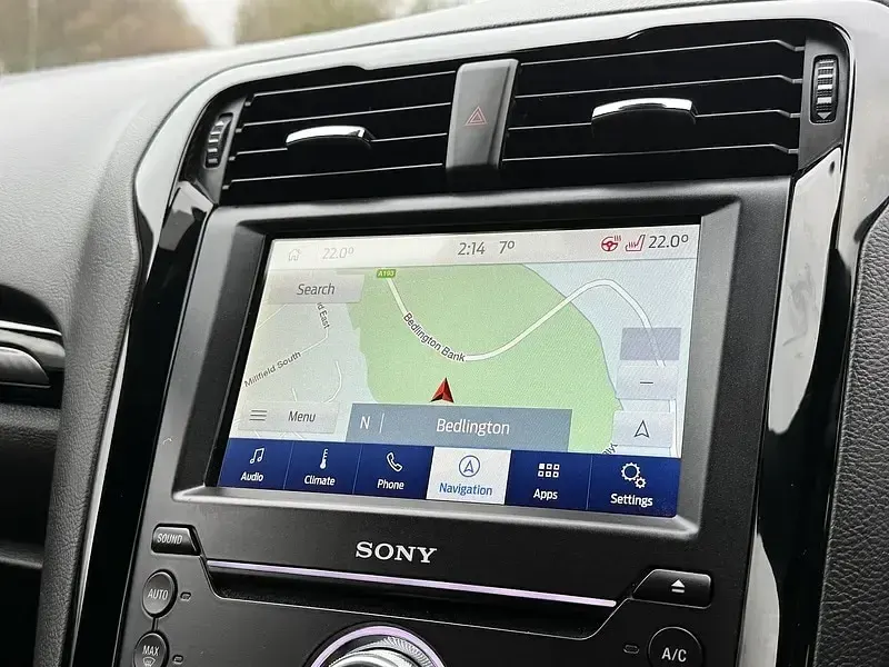 Used Ford Mondeo ST-Line 150 HP (110 kW) 2019 Red Hatchback