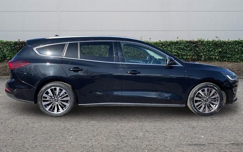 Used Ford Focus Titanium 125 HP (91 kW) 2022 Estate