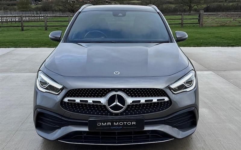 Used Mercedes GLA200 Executive 150 HP (110 kW) 2021 Grey SUV