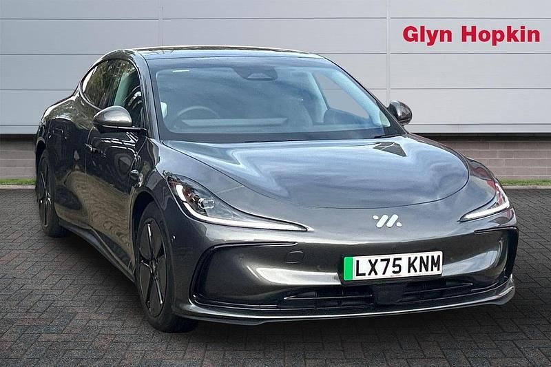 Used MG IM5 300 kW (408 HP) 2025 Silver Hatchback