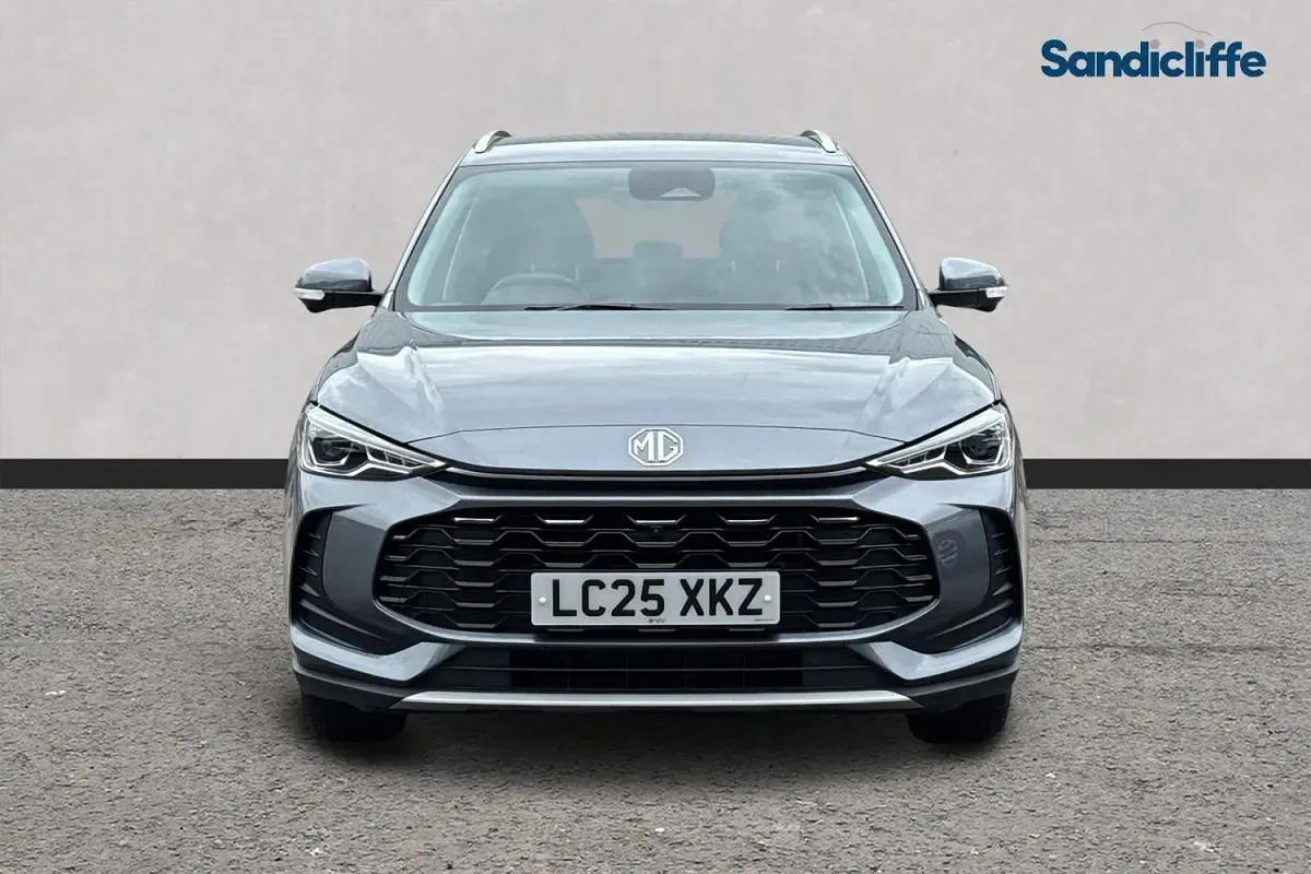 Used MG ZS Trophy 196 HP (144 kW) 2024 Metallic  hampstead grey SUV