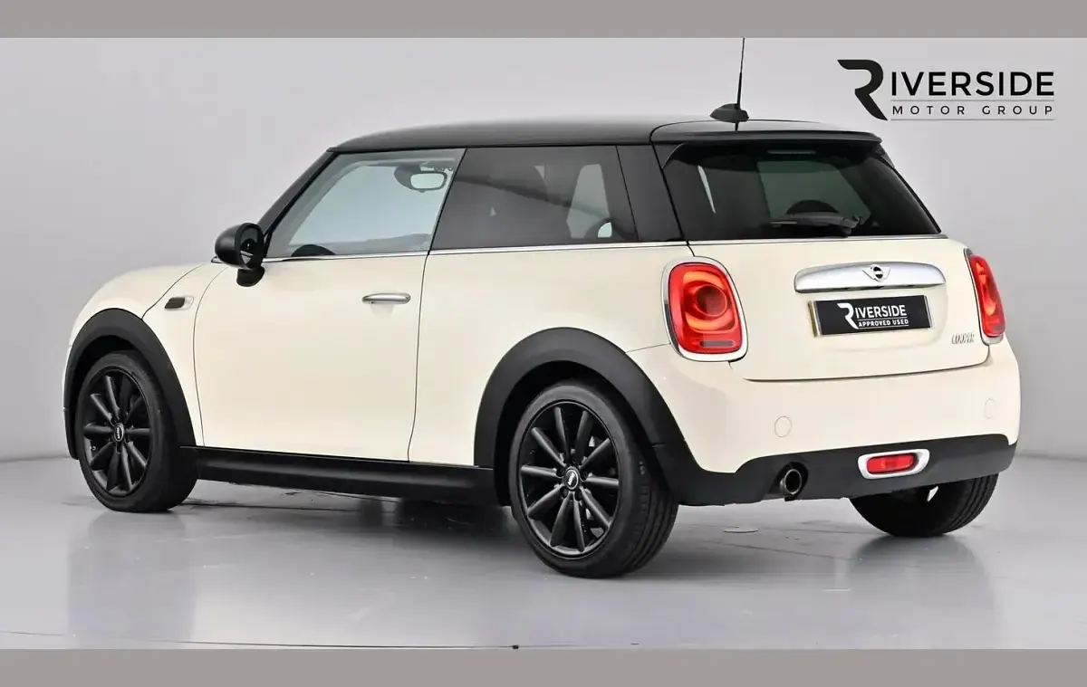 Used Mini Cooper Hatch 136 HP (100 kW) 2016 White Hatchback