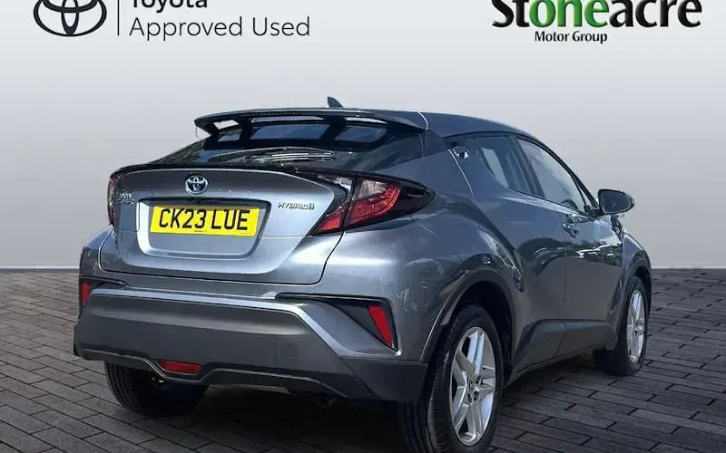 Used Toyota C-HR 140 HP (102 kW) 2026 SUV