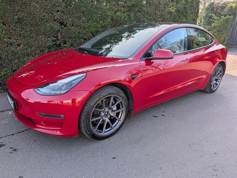 Used Tesla Model 3 Long Range AWD 366 kW (498 HP) 2021 Red Sedan