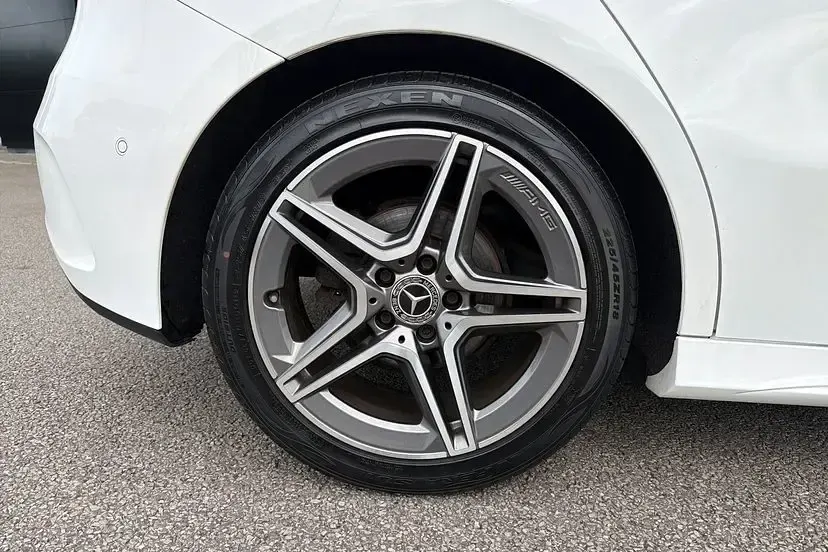 Used Mercedes A200 AMG Line Premium Plus 148 HP (108 kW) 2019 Polar white Hatchback