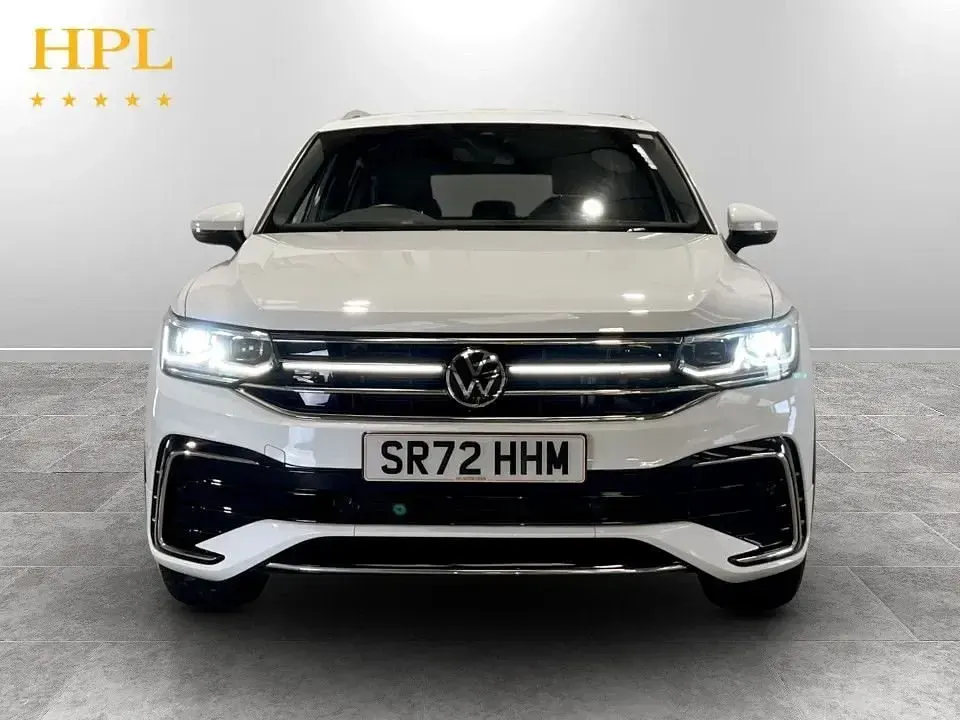 Usado VW Tiguan Allspace R-line 150 HP (110 kW) 2022 Branco SUV