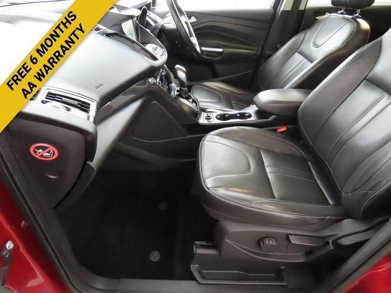 Usado Ford Kuga Titanium X 180 HP (132 kW) 2016 Vermelho SUV