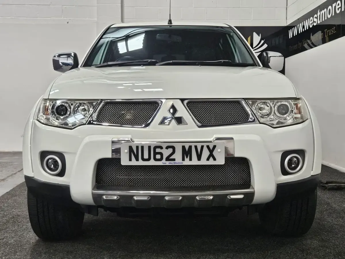 Used Mitsubishi L200 176 HP (129 kW) 2012 White Pickup